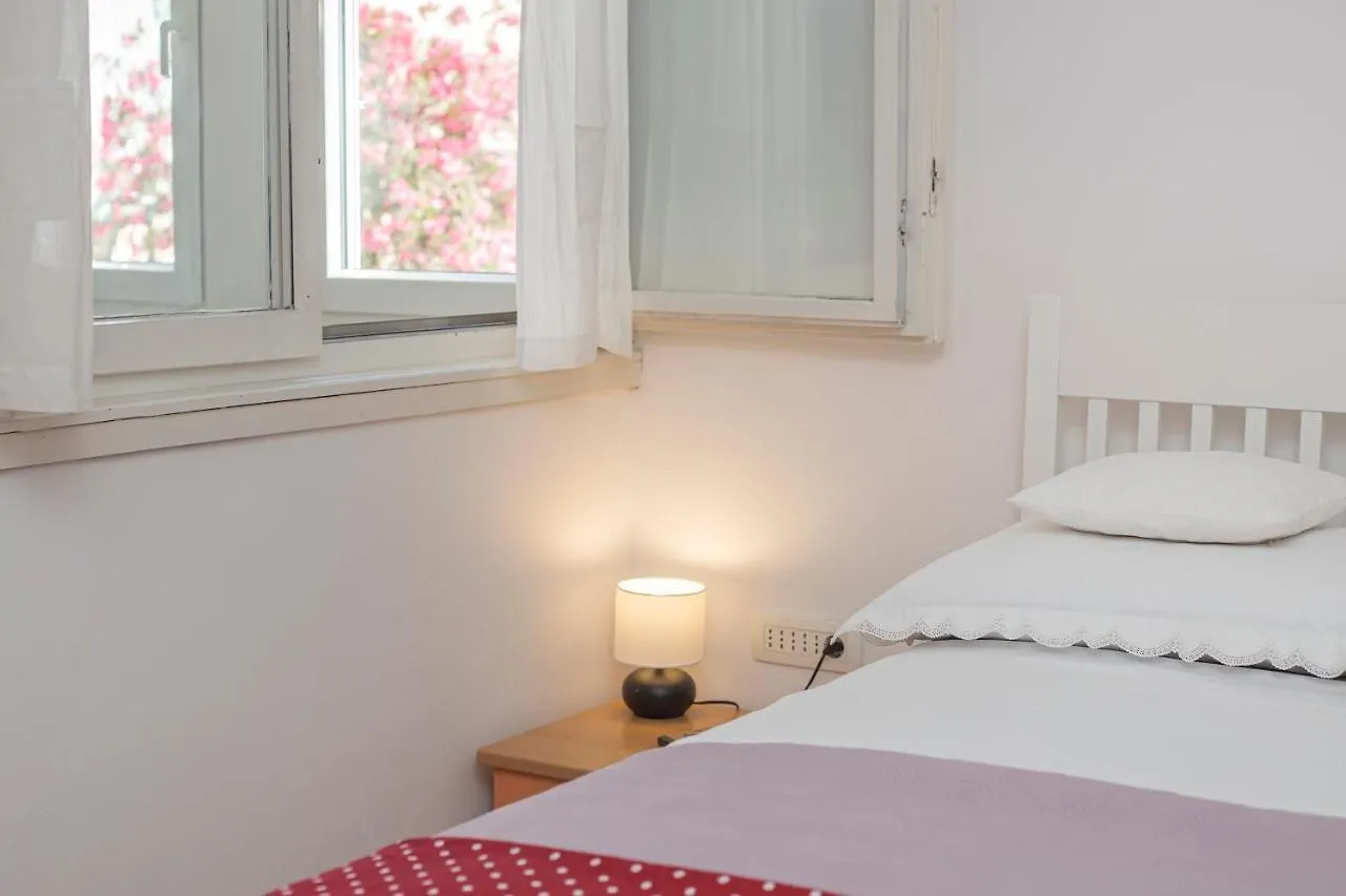 La Maison Central Split Apartment 0*,